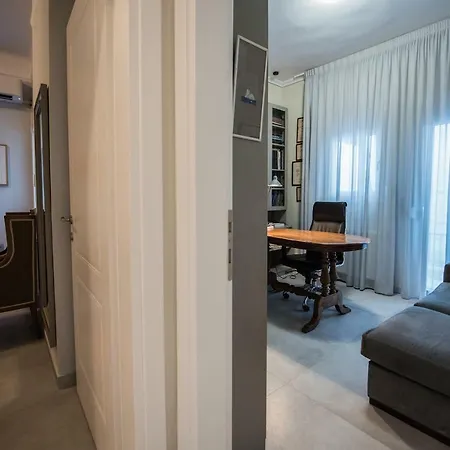 Apollo Chic Penthouse By Qr 公寓