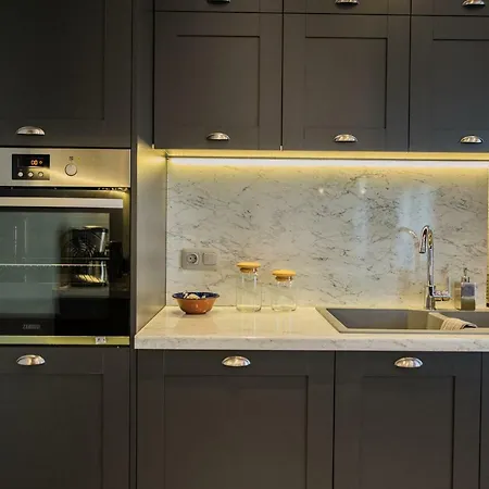 Apollo Chic Penthouse By Qr 公寓 *