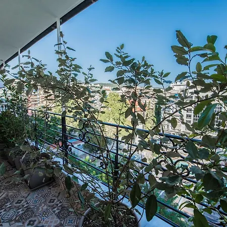 Apollo Chic Penthouse By Qr *