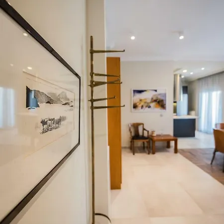 Apollo Chic Penthouse By Qr